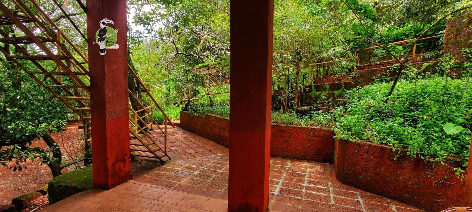 Amrutes' Nisarga Sahavas Villa Dāpoli Стая снимка
